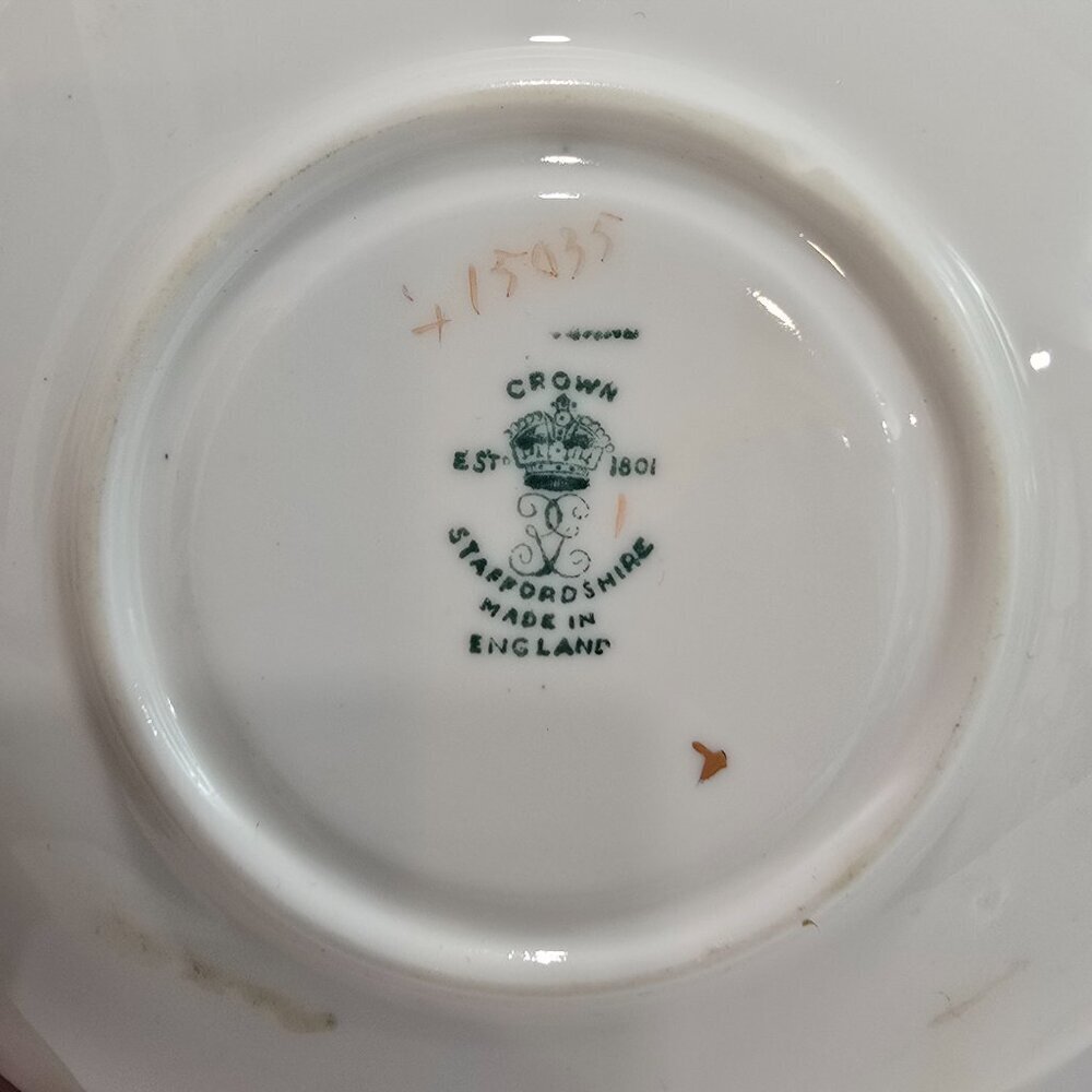 Crown Staffordshire - Floral & Lace Vintage Tea Cup & Saucer Set​​ - Picture 6 of 6